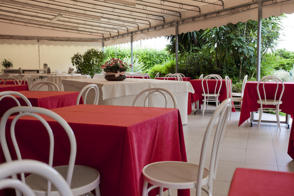Grappolo D'Oro Hotel Пиетрасанта Екстериор снимка