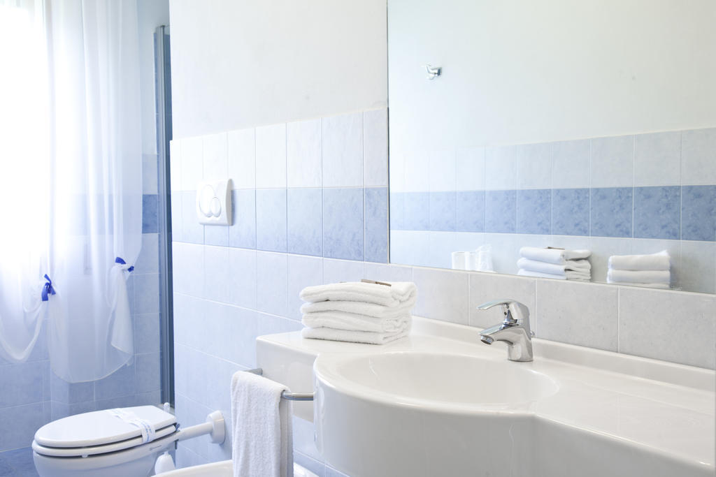 Grappolo D'Oro Hotel Пиетрасанта Стая снимка